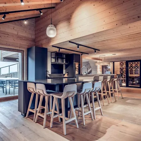 Chalet Zermatt: A Serene Sanctuary At The Edge شاليه زيرمات