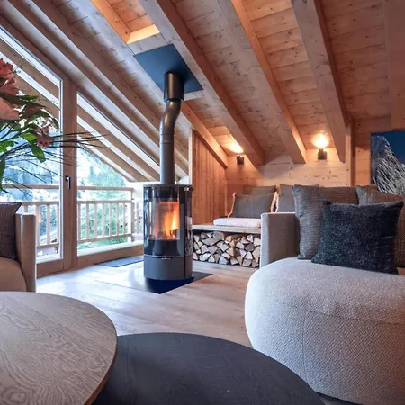 Chalet Zermatt: A Serene Sanctuary At The Edge ツェルマット